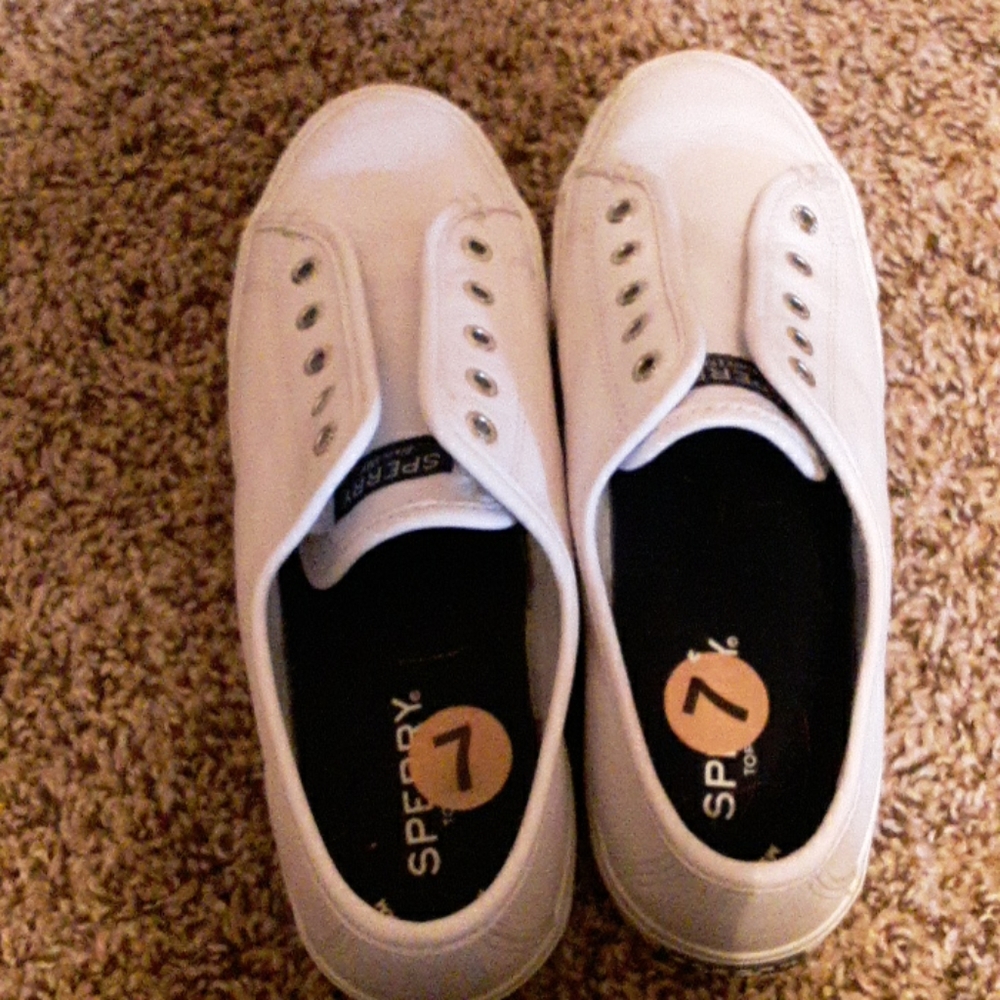 White Leather Sperrys size 7